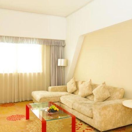 Ramada Plaza By Wyndham Hangzhou Riverside Exterior foto